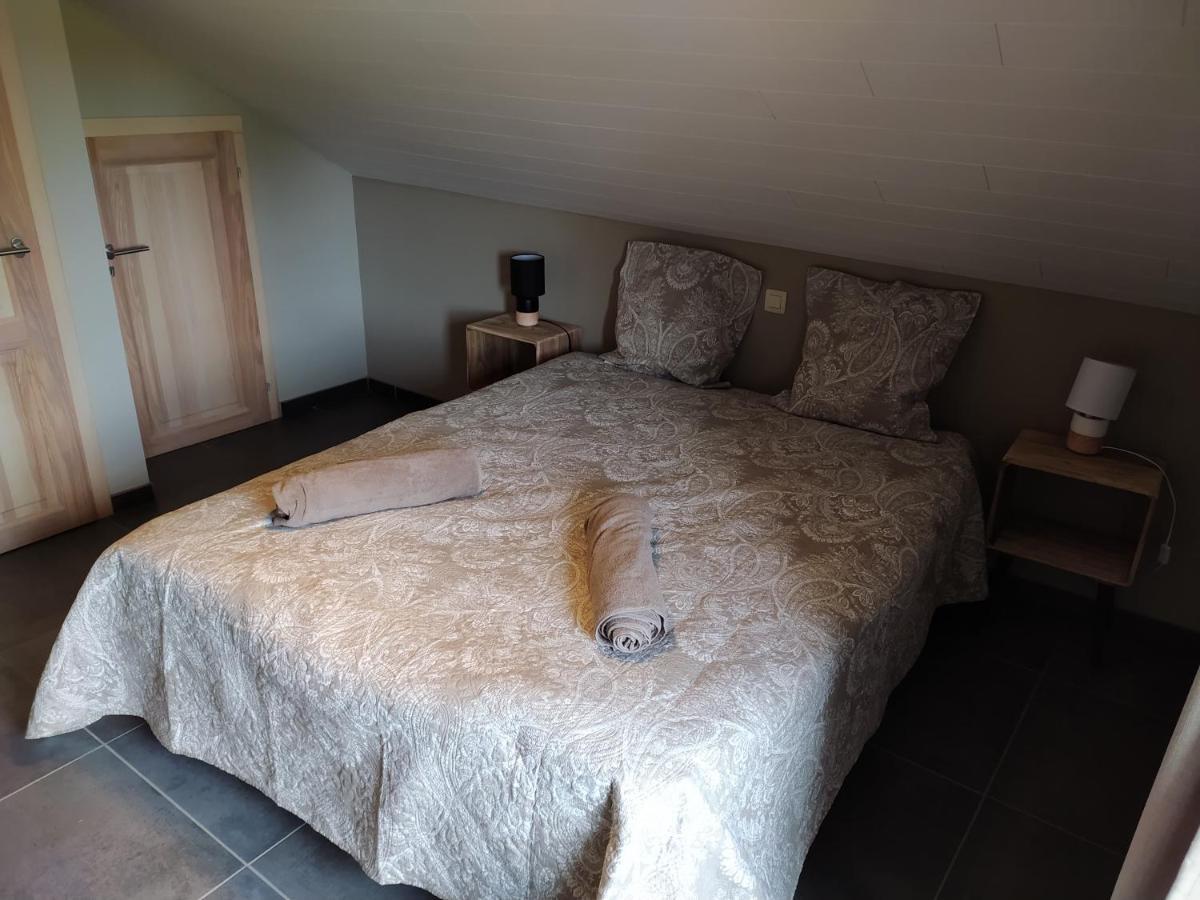 Gite De Charme Rosardenne Vaux-sur-Sure Exterior photo